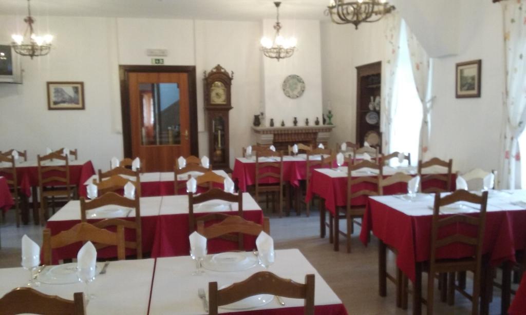 Pensao Avenida Ξενοδοχείο Penacova Εξωτερικό φωτογραφία